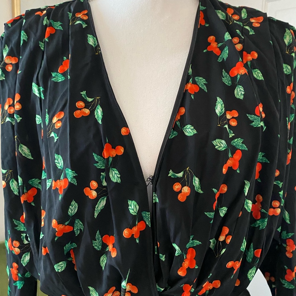 H&M CHERRIES DRESS SZ MD